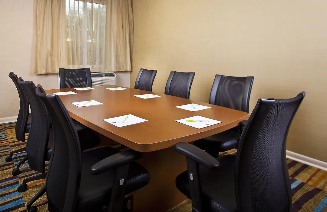 Fairfield Inn & Suites Houston Hobby Airport-1