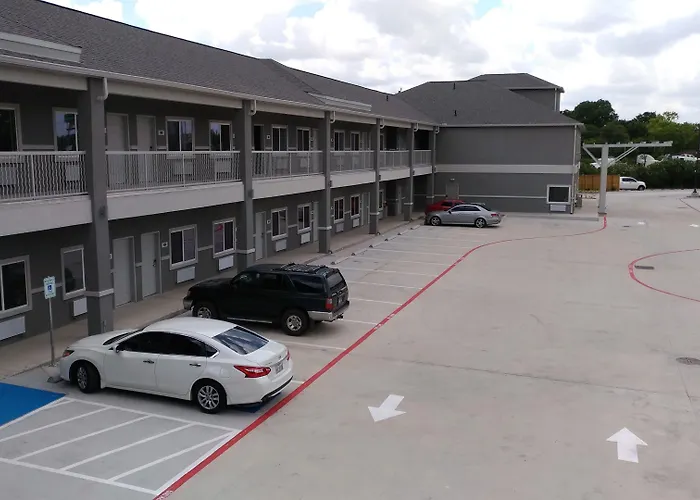 Haven Inn & Suites Downtown Houston.